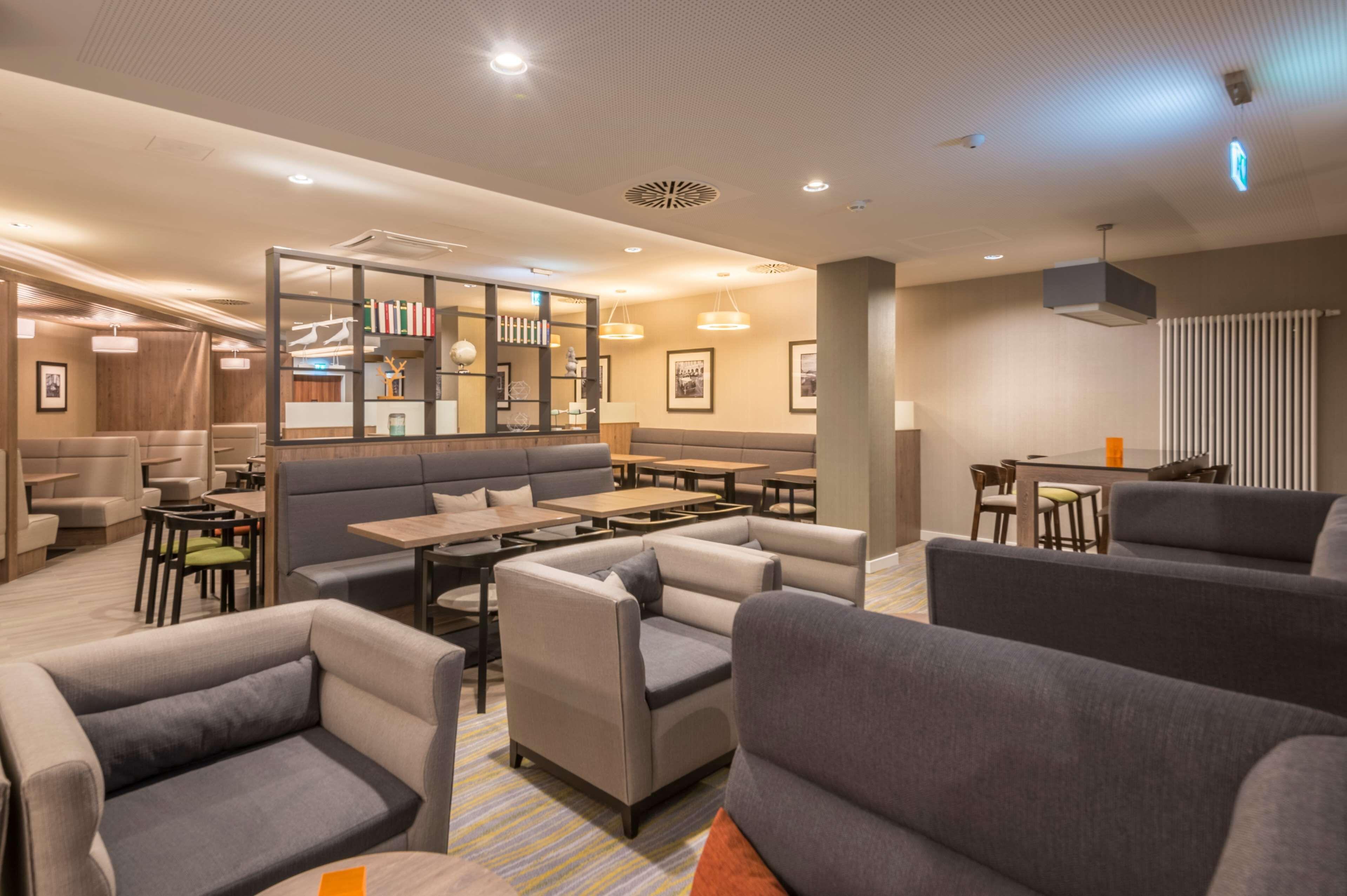 Hampton By Hilton Munich City West — Photos 1